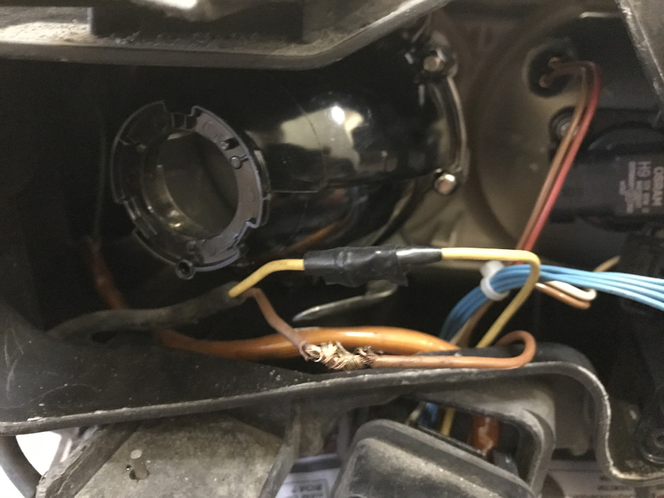 WTF 👆кто и зачем это сделал 🤷‍♂️ — Audi Allroad (C5)