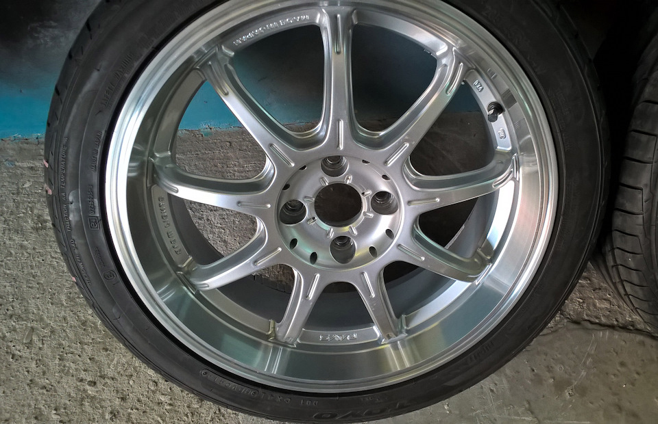 RAYS Gram Lights 57 Gainer 4/100 R17 + TOYO DRB 205 45 R17 — Lada Vesta ...