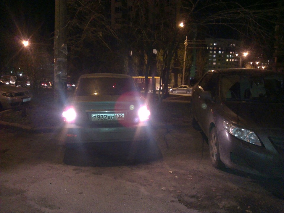 Галоген в задний ход. Полезная вещь! — Lada Приора седан, 1,6 л, 2008 ...