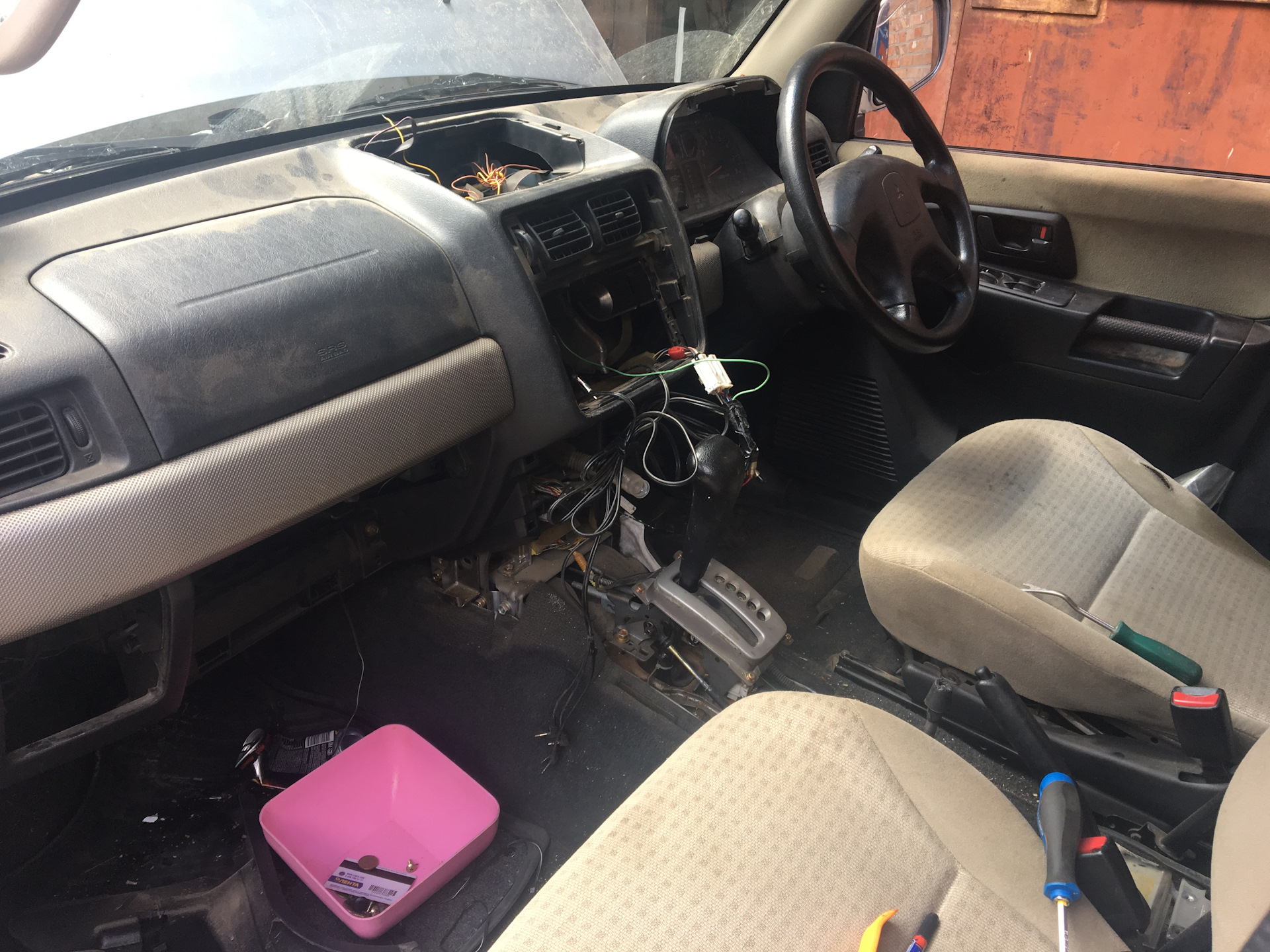 Печки паджеро ио. Печка Паджеро ио. Замена радиатора печки Pajero io. Замена радиатора печки Паджеро ио. Устройство печки Паджеро ио.