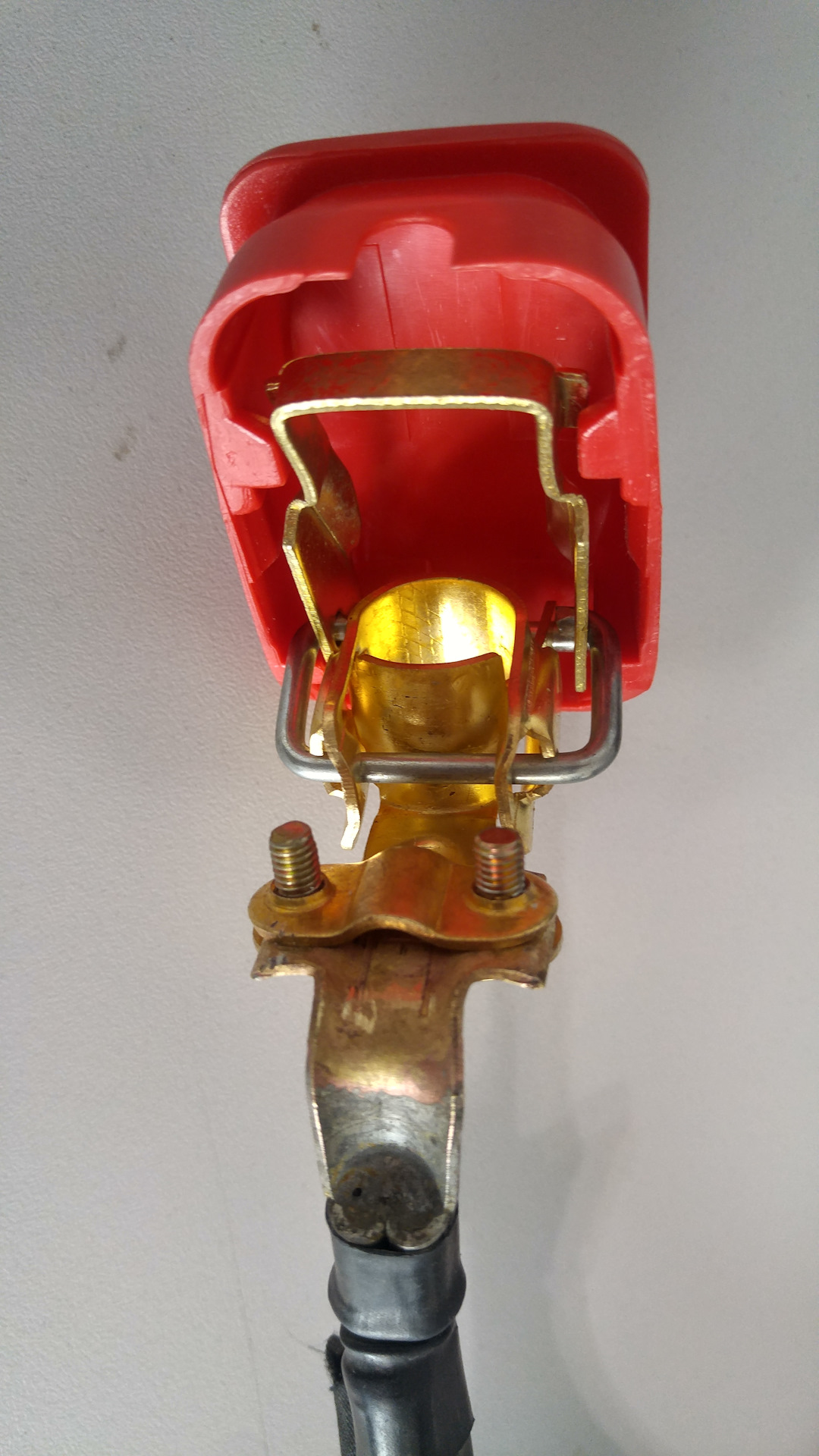 Клеммы аккумуляторные быстросъемные quick power. Пежо 308 клеммы аккумулятора. Клемма акб ниссан марч. Quick power. Клеммы для 12м7ар.