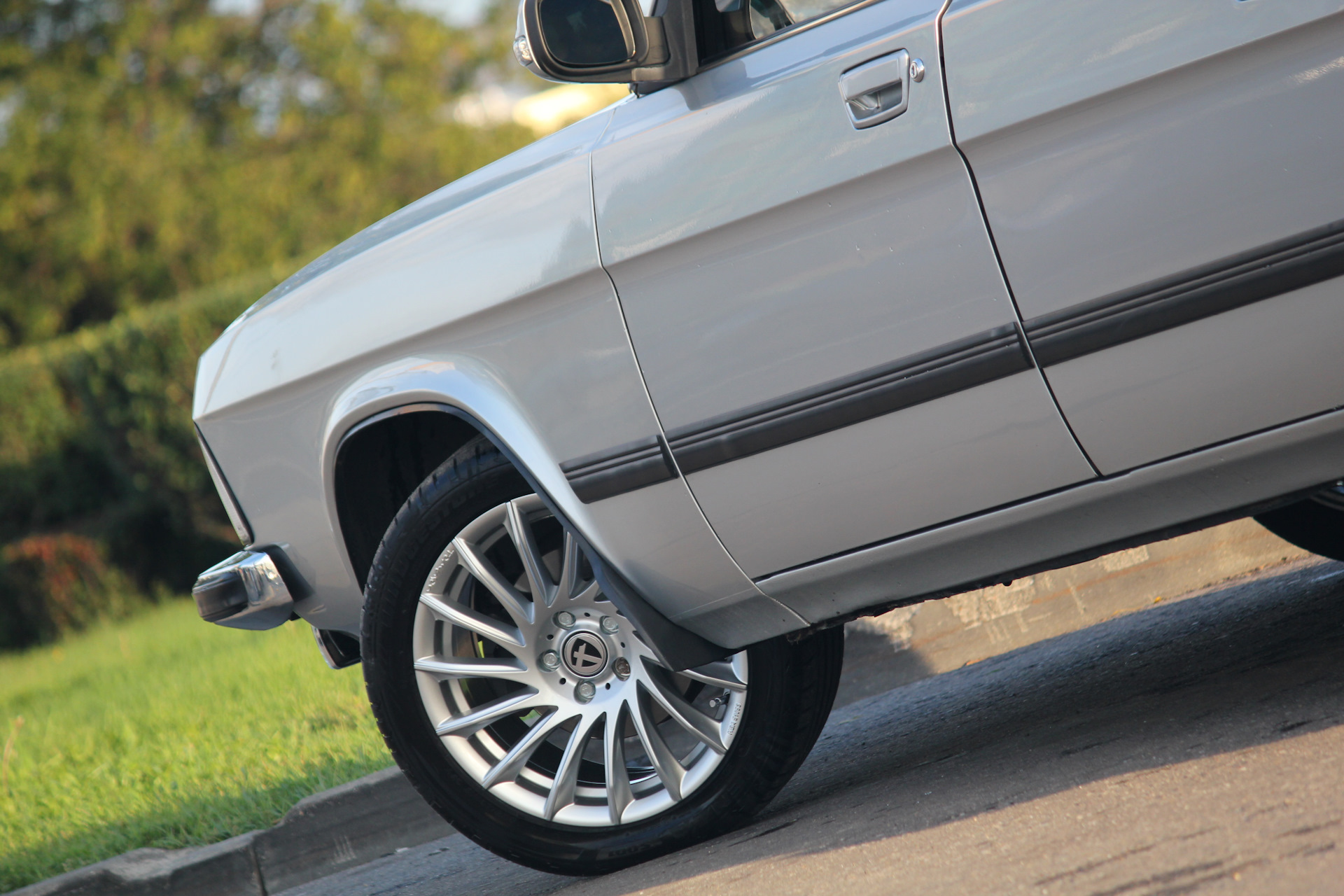 Волга на дисках 31. Красный газ 31 10 литье. Волга на дисках 31. Газ 31105 на литье. Волга на дисках 31.