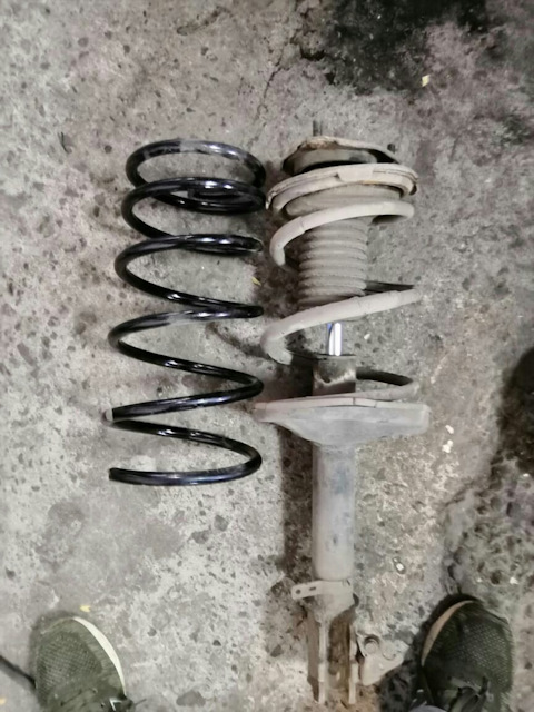 пружины рав 4 3 поколения. передние пружины бмв е46. передняя пружина рав 4. передняя пружина рав 4. тойота корона 190 r17.