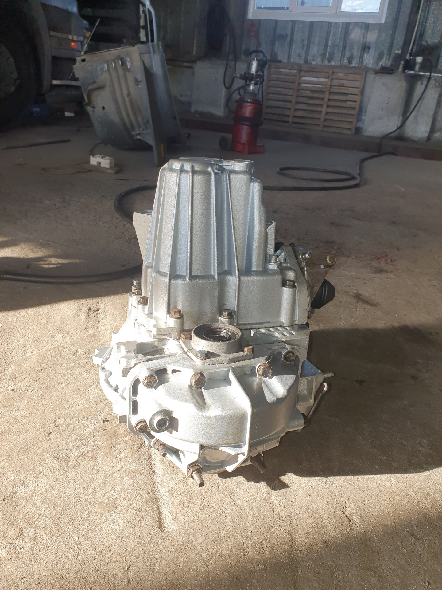 Замена троса ручника, замена прокладки под крышкой клапанов. — Ford ...