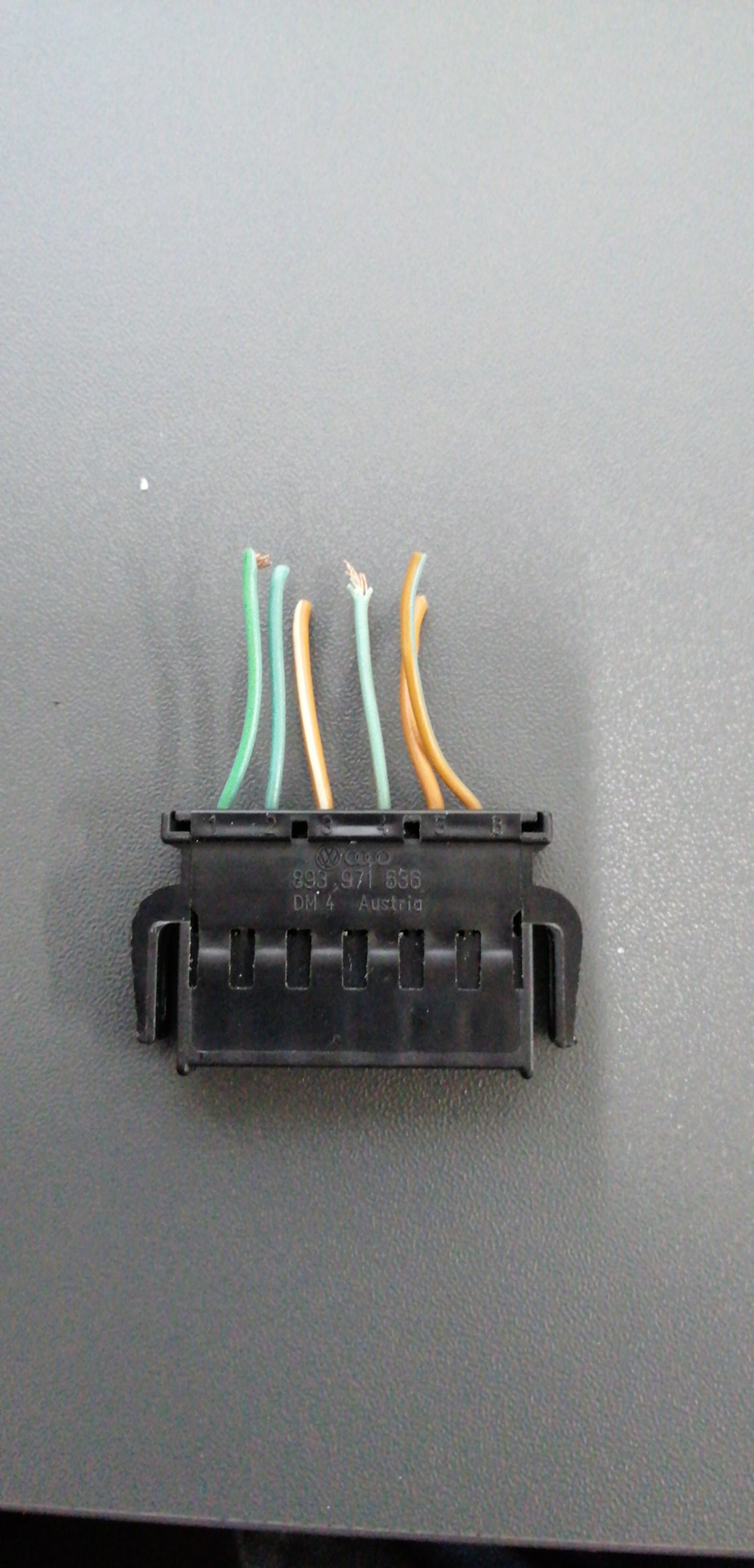 Распиновка приборной панели шкода фабия