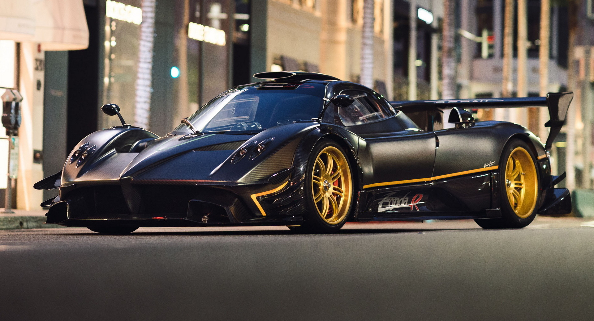 Pagani Zonda на v12 от w140