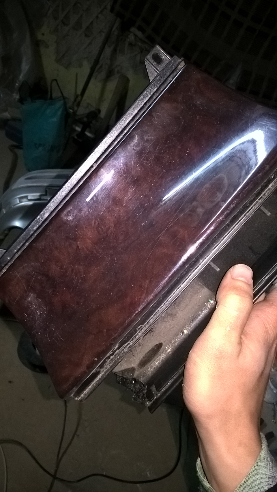 Полировка салонного дерева — Mercedes-Benz E-class (W210), 3,2 л, 2001 ...