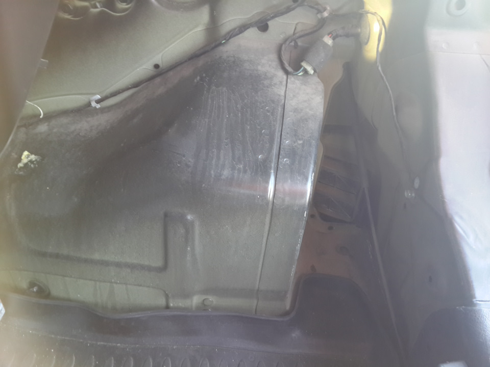 Замерз замок лючка бензобака — Chevrolet Aveo 5-door (1G), 1,2 л, 2009 ...