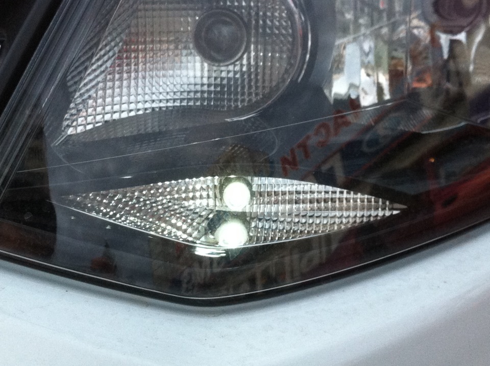 Лампы и ковры — Volkswagen Polo Sedan, 8,5 л, 2014 года | стайлинг | DRIVE2