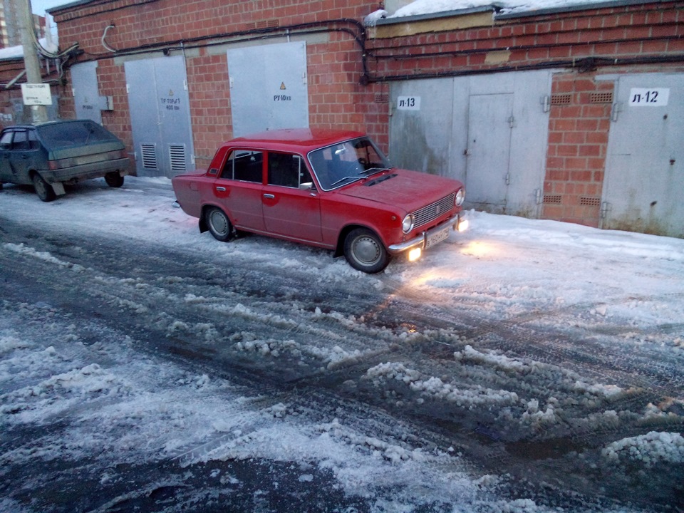 замена втулок на реактивных тягах. — Lada 21013, 1,3 л, 1987 года ...