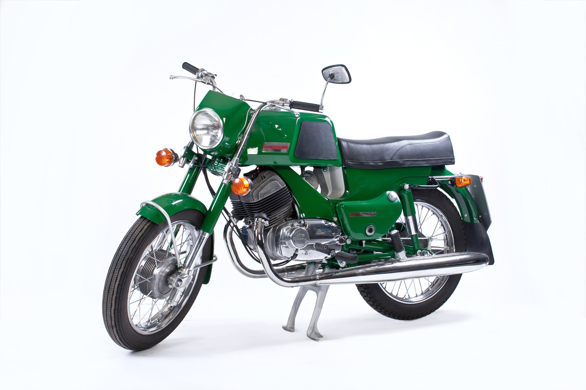 Ява Jawa 812 Millennium 2000