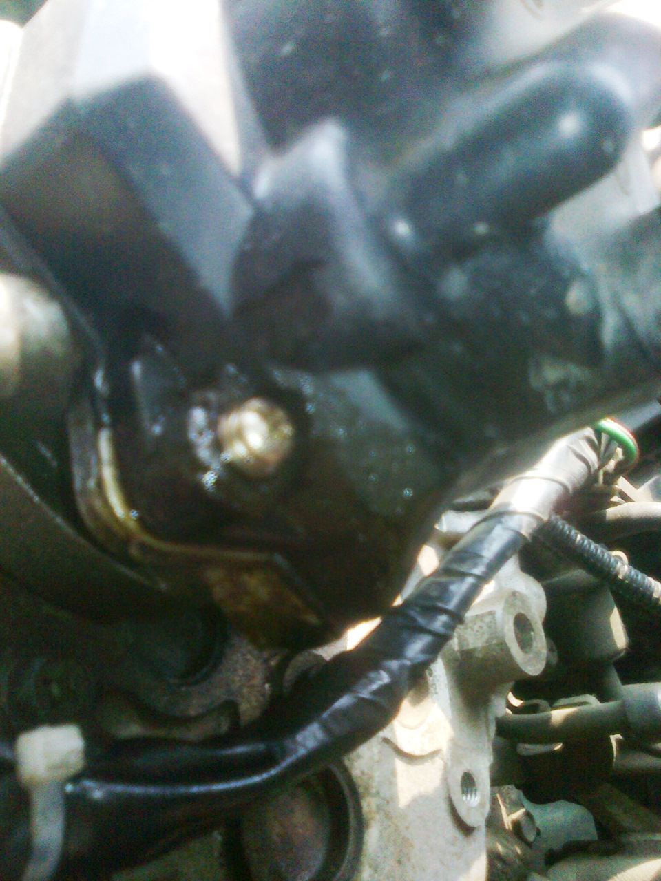 замена сальника трамблера — Nissan Almera I (N15), 1,6 л, 1998 года ...