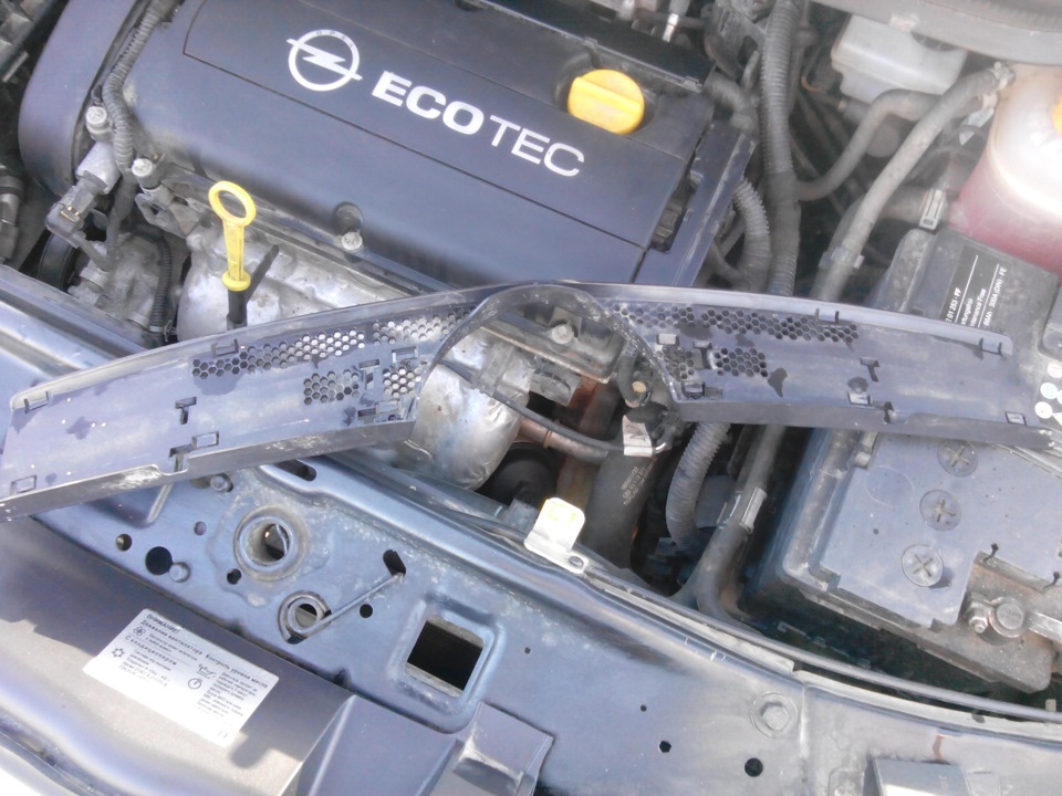 26# Накладка решетки радиатора (оригинал) — Opel Zafira B, 1,8 л, 2013 ...