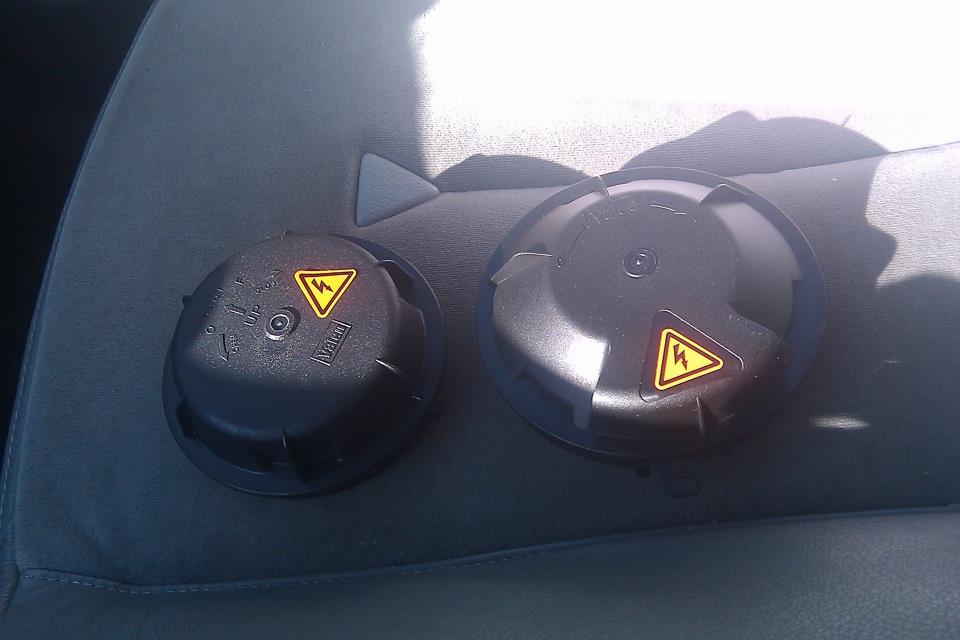 Крышки фар — Renault Laguna II, 1,9 л, 2001 года | запчасти | DRIVE2