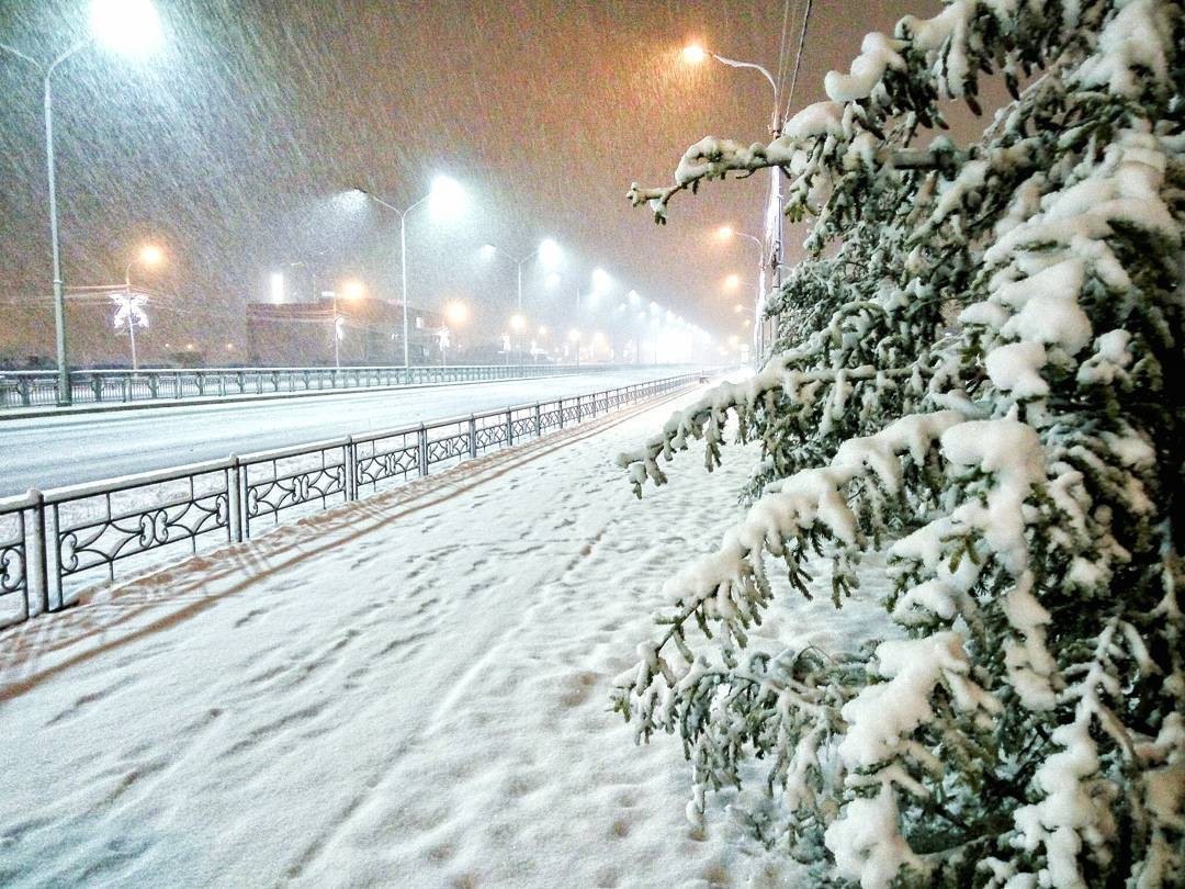 Картинка снегопад в городе