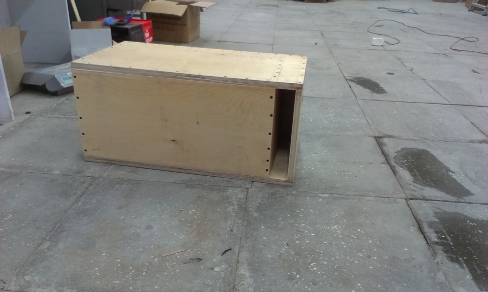 Собрал короб, врезал динамик, сделали замер! — Mitsubishi Lancer IX, 1 ...