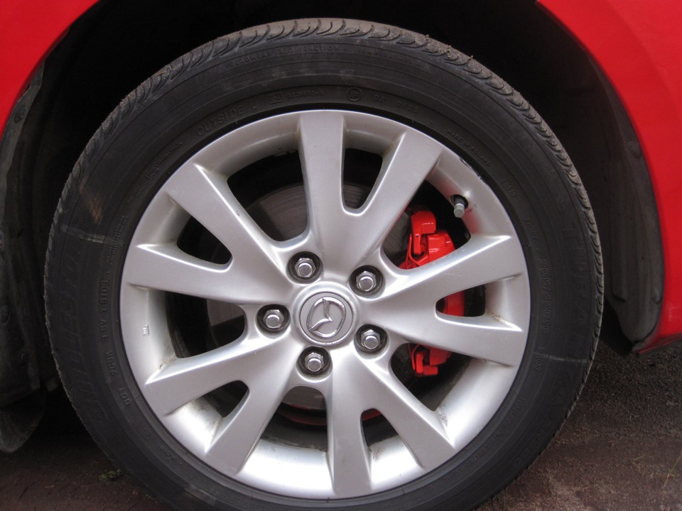 Суппорта mazda 3. Покраска суппортов Мазда 3 БК. Mazda CX-5 красные суппорта. Мазда 3 БК цвет суппортов. Покраска суппортов Мазда 3 БК 2.0.