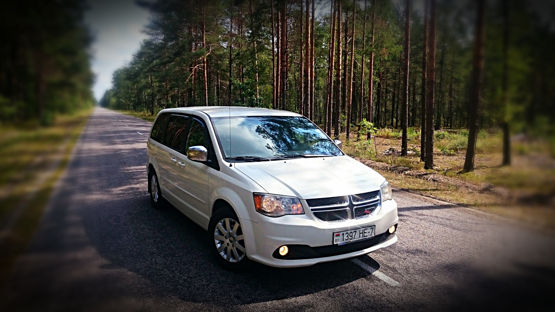 Караван автомобиль. Dodge Caravan 2012. Додж Караван 2012. Dodge Grand Caravan 2013. Додж Караван драйв.