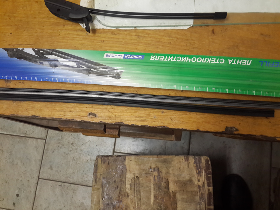 Замена ленты бескаркасного дворника — Chevrolet Lacetti SW, 1,6 л, 2011 ...