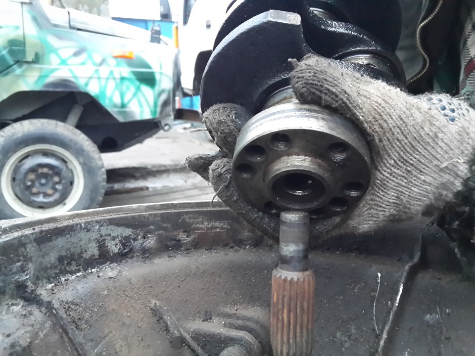 Коленвал луаз. Вкладыши коренные заз 968. Коленвал заз 968. Коленчатый вал заз 968. Луаз расточка коленвала.