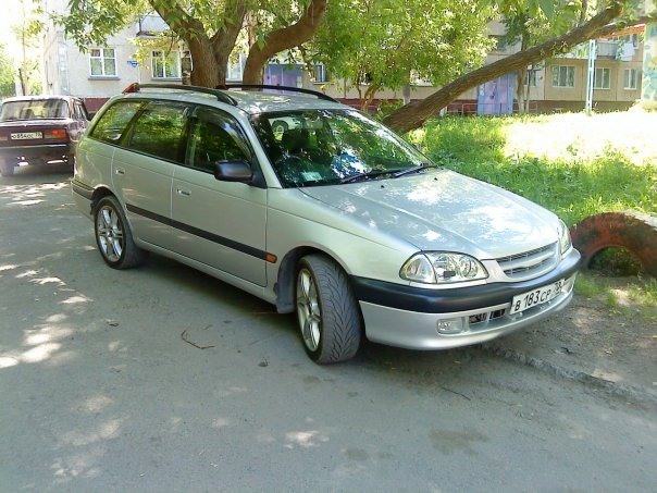 17 Toyota Caldina 18 1998 