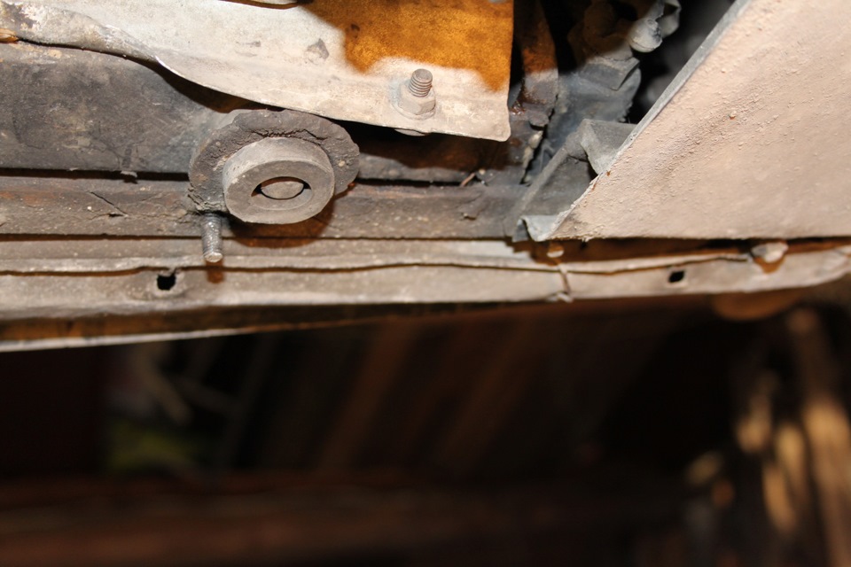 Фото в бортжурнале Audi 100 (C3)