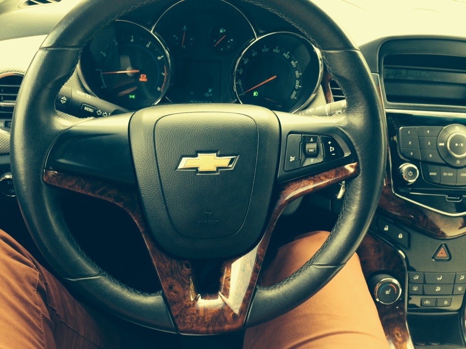 Крепление ремней безопасности. — Chevrolet Cruze Hatchback, 1,8 л, 2012 ...