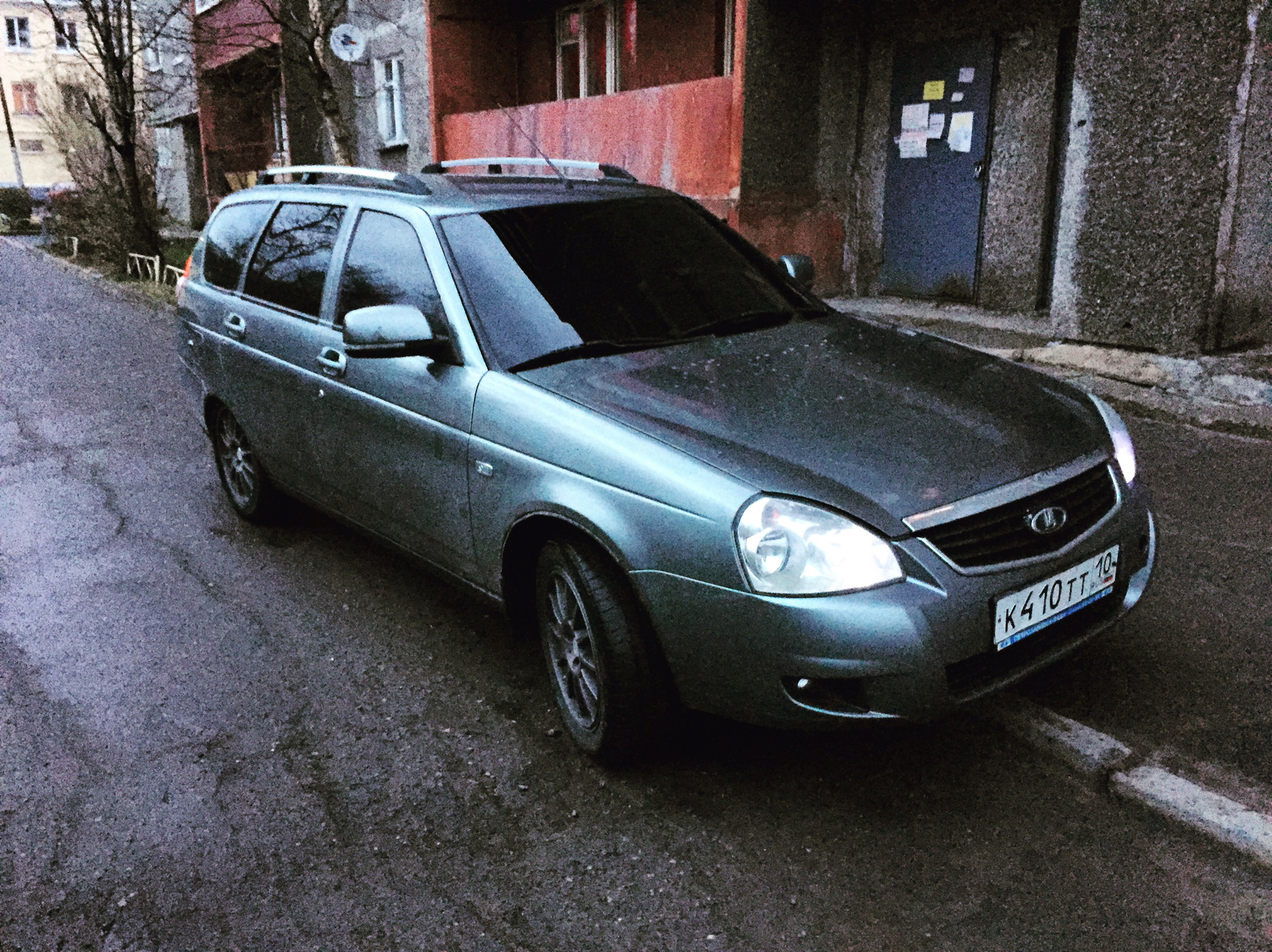 Тонировка в круг (лоб 20%) — Lada Приора универсал, 1,6 л, 2011 года ...