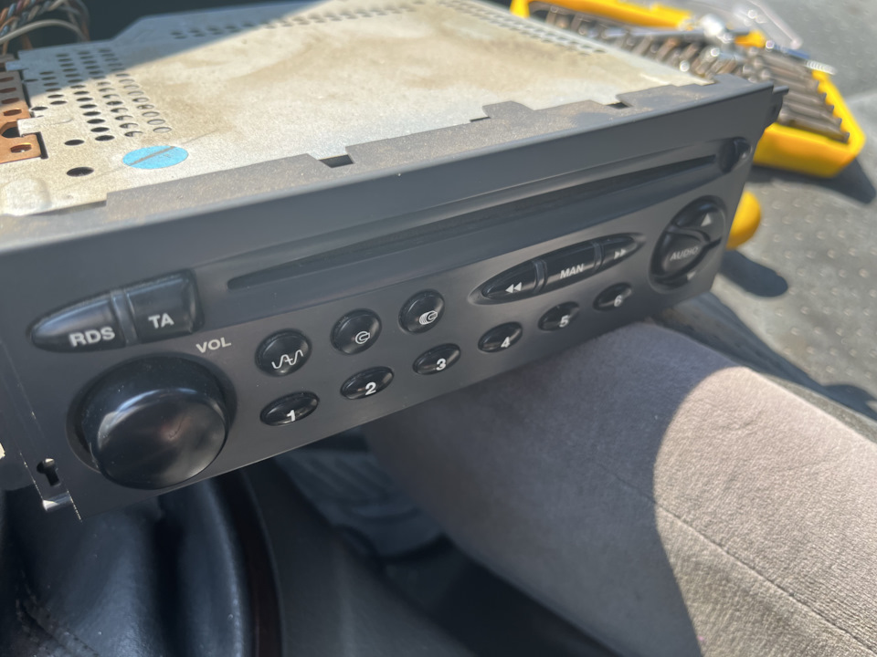 Магнитола — Citroen C5 (1G), 2 л, 2002 года | автозвук | DRIVE2