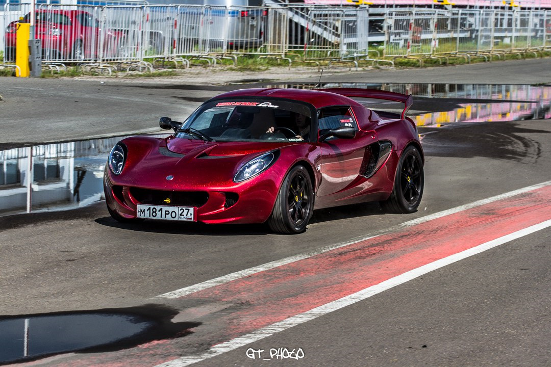 Спорткар Lotus Elise Series 2