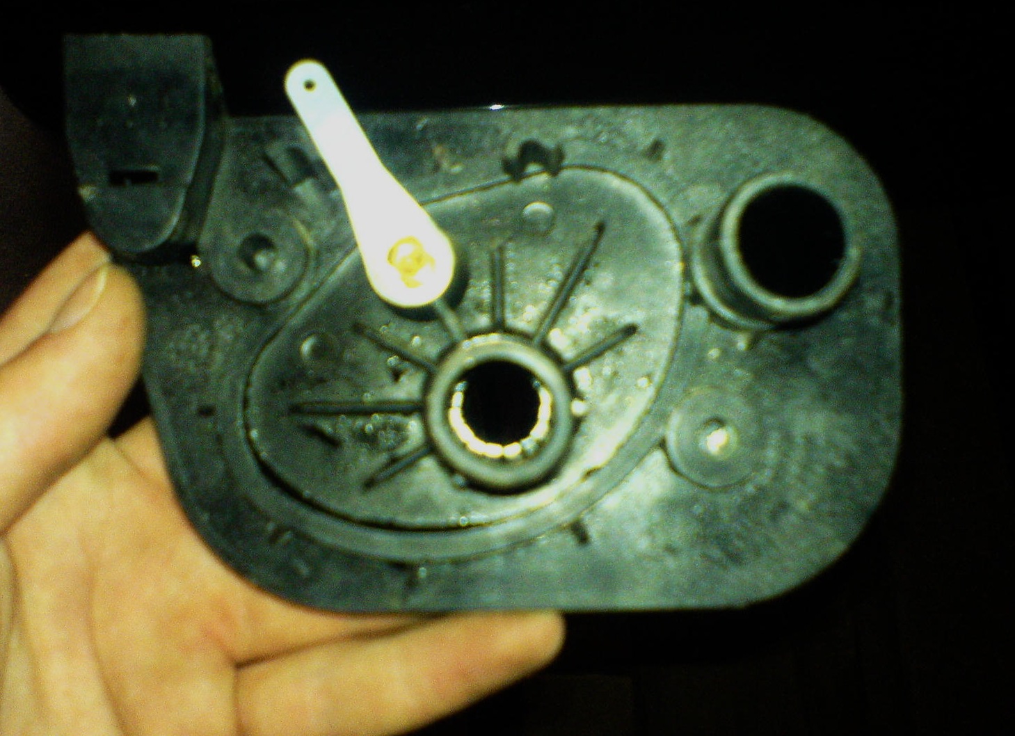 Тосол в салоне — Lada 2114, 1,6 л, 2008 года | запчасти | DRIVE2