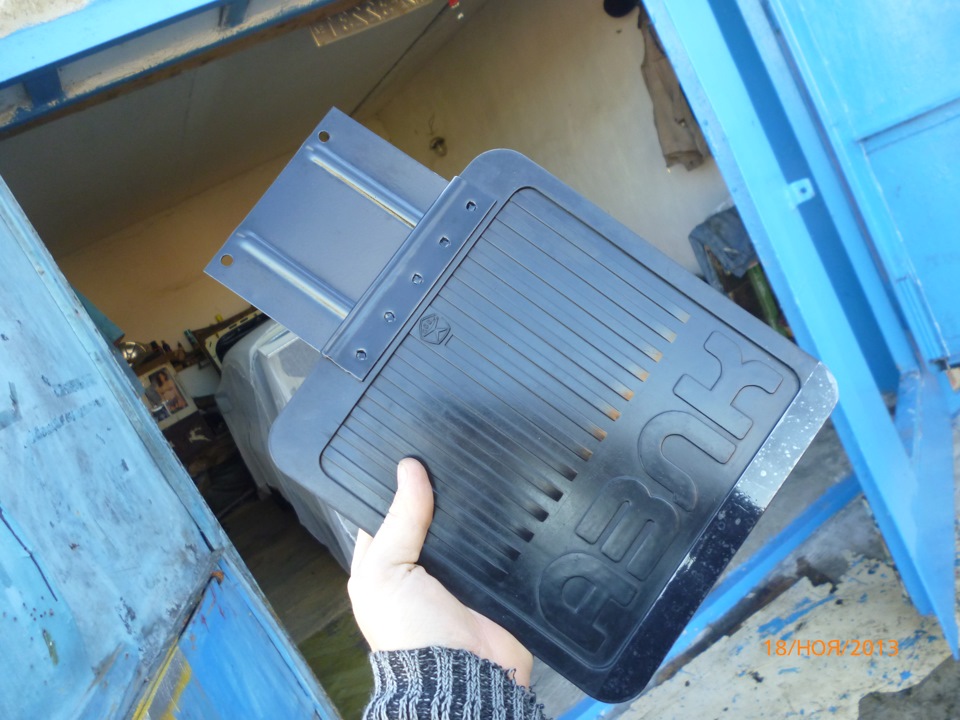 Оригинальные задние брызговики Москвич 412, 1,5 л, 1986 года аксессуары DRIVE2