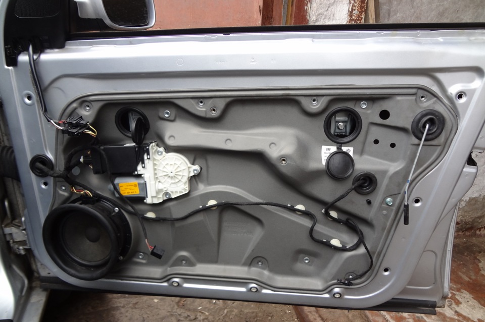 dd09c7u 960 гольф 4 ремонт стеклоподъемника передней двери