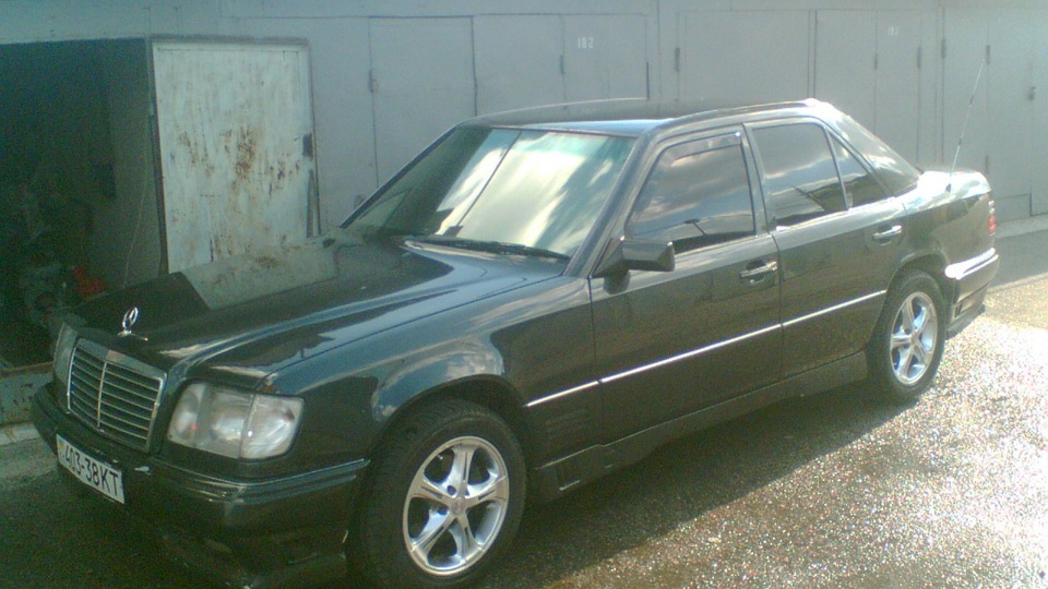 Мерседес 88 года. Мерседес 124 е320. W124 e320. W124 e320. Мерседес 124 320.