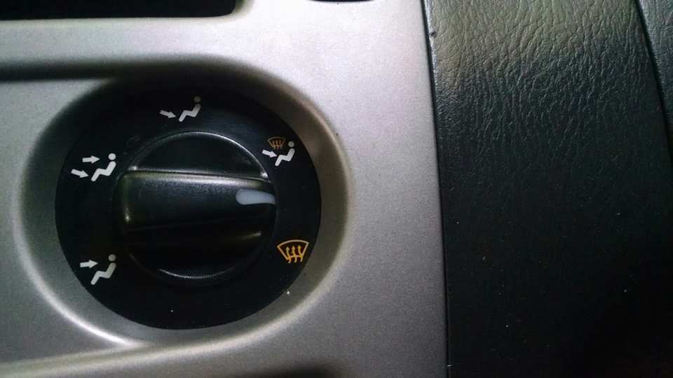 Заела регулировка потока воздуха… — Honda HR-V (1G), 1,6 л, 2004 года ...