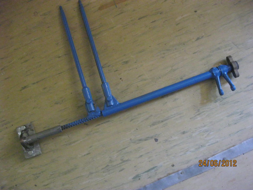 Рычаги переключения из горизонтали в вертикальную плоскость, и ближе к ...