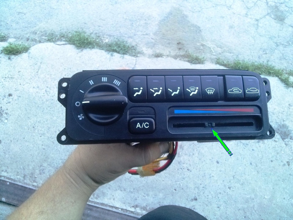 53 — Полировка стекла панели приборов \\ почему слабый напор омывателя ...