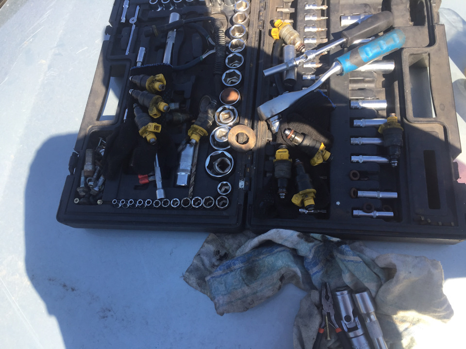 Замена бензонасоса, крышки трамблера, бегунка и чистка форсунок. — Jeep ...