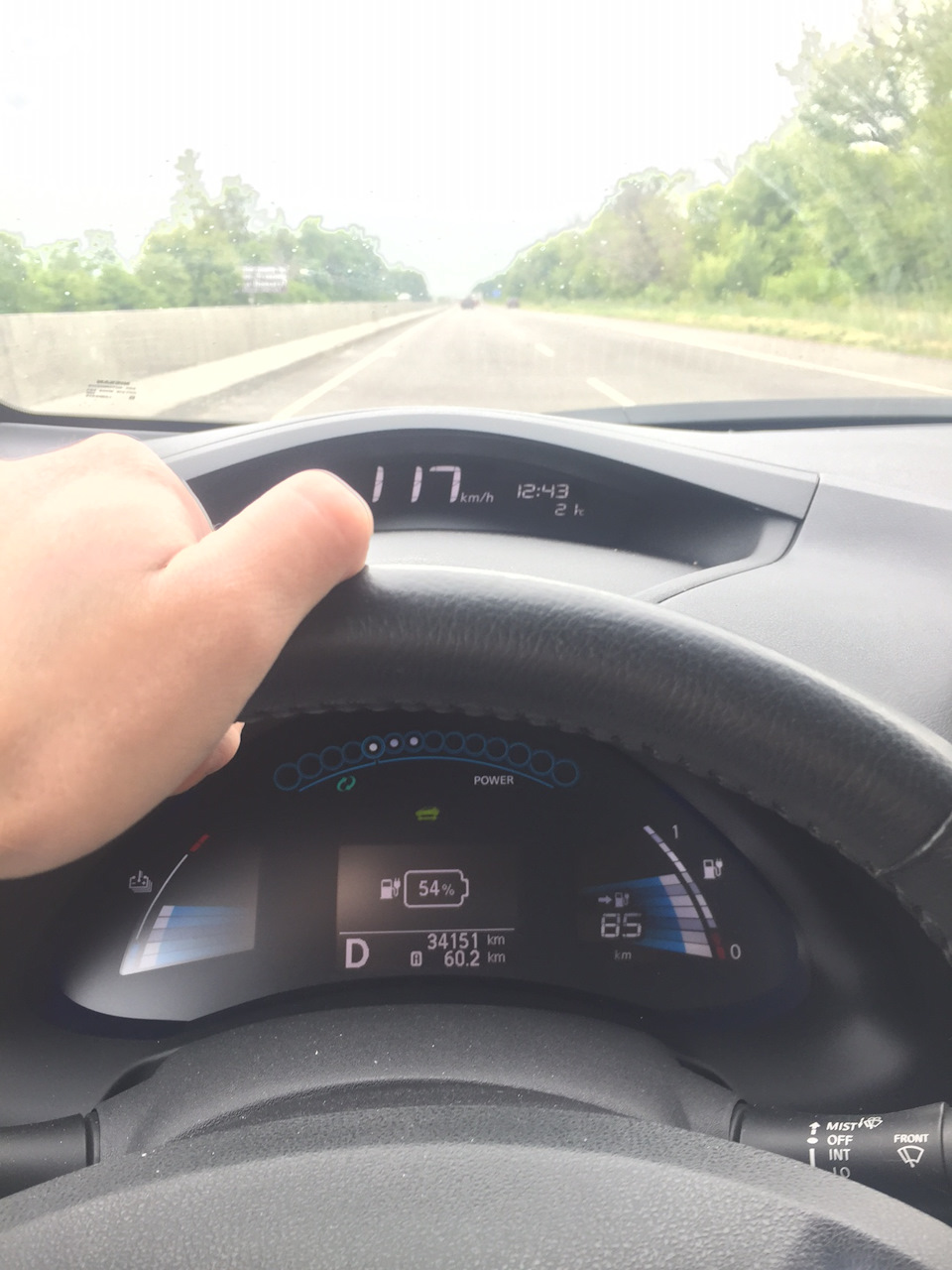 Фото в бортжурнале Nissan Leaf (1G)