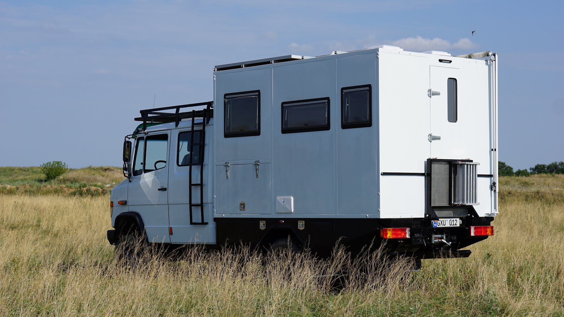 Mercedes-Benz Vario 4.2 дизельный 2003 | Кемпер 4x4 Camioncic на DRIVE2