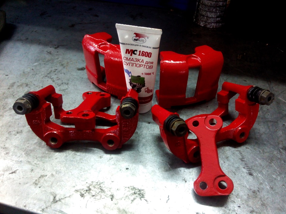 Покрашенные скобы 2110 и косточки калина — Lada 2108