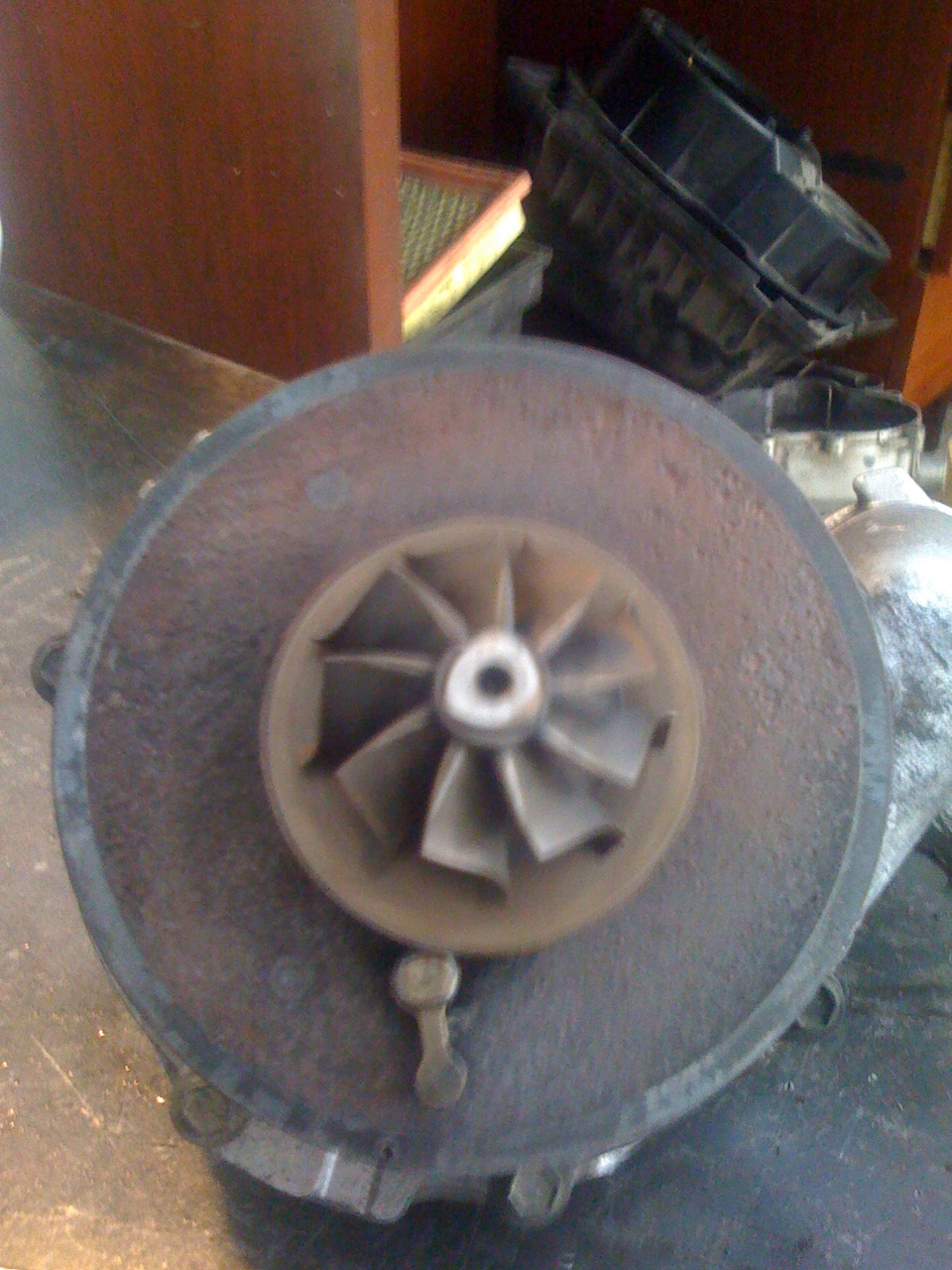 Чистка геометрии турбины + глушим ЕГР — Audi A6 (C5), 2,5 л, 2003 года ...