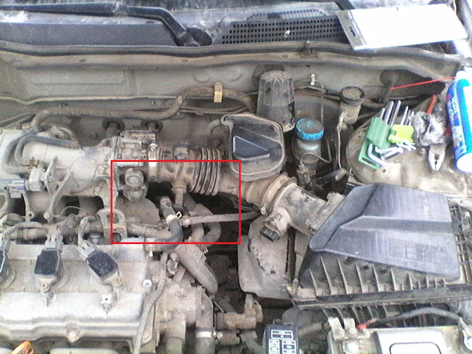 Отключенная и заглушенная вентиляция картерных газов — Nissan Almera II (N16)