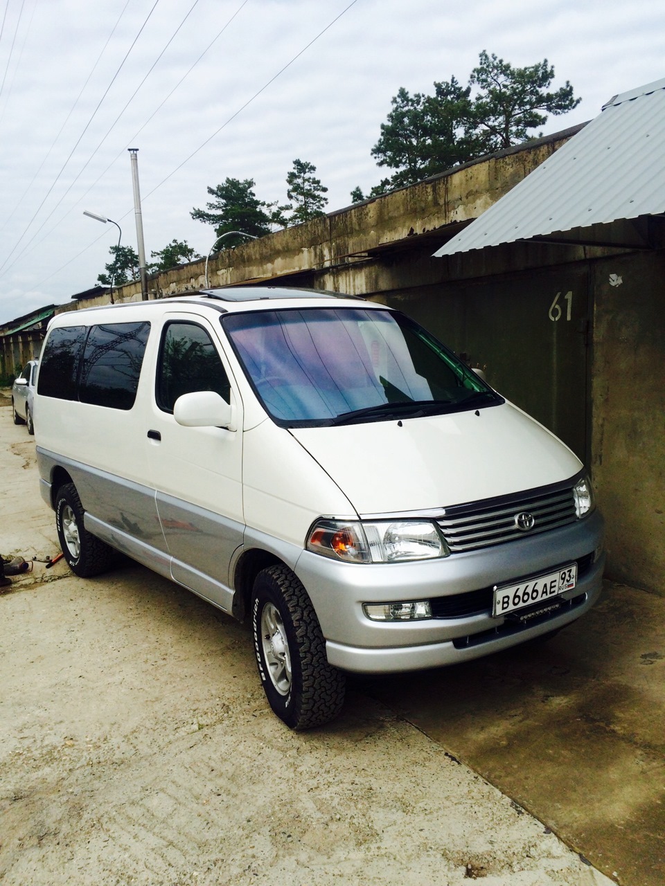 Установка музыки, тонировка, хим чистка, дворники)) — Toyota Hiace Regius,  2,7 л, 1997 года | автозвук | DRIVE2