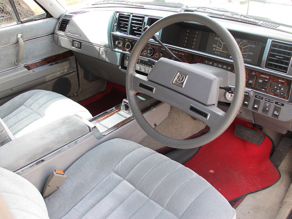 Nissan Auster 1985 Interior