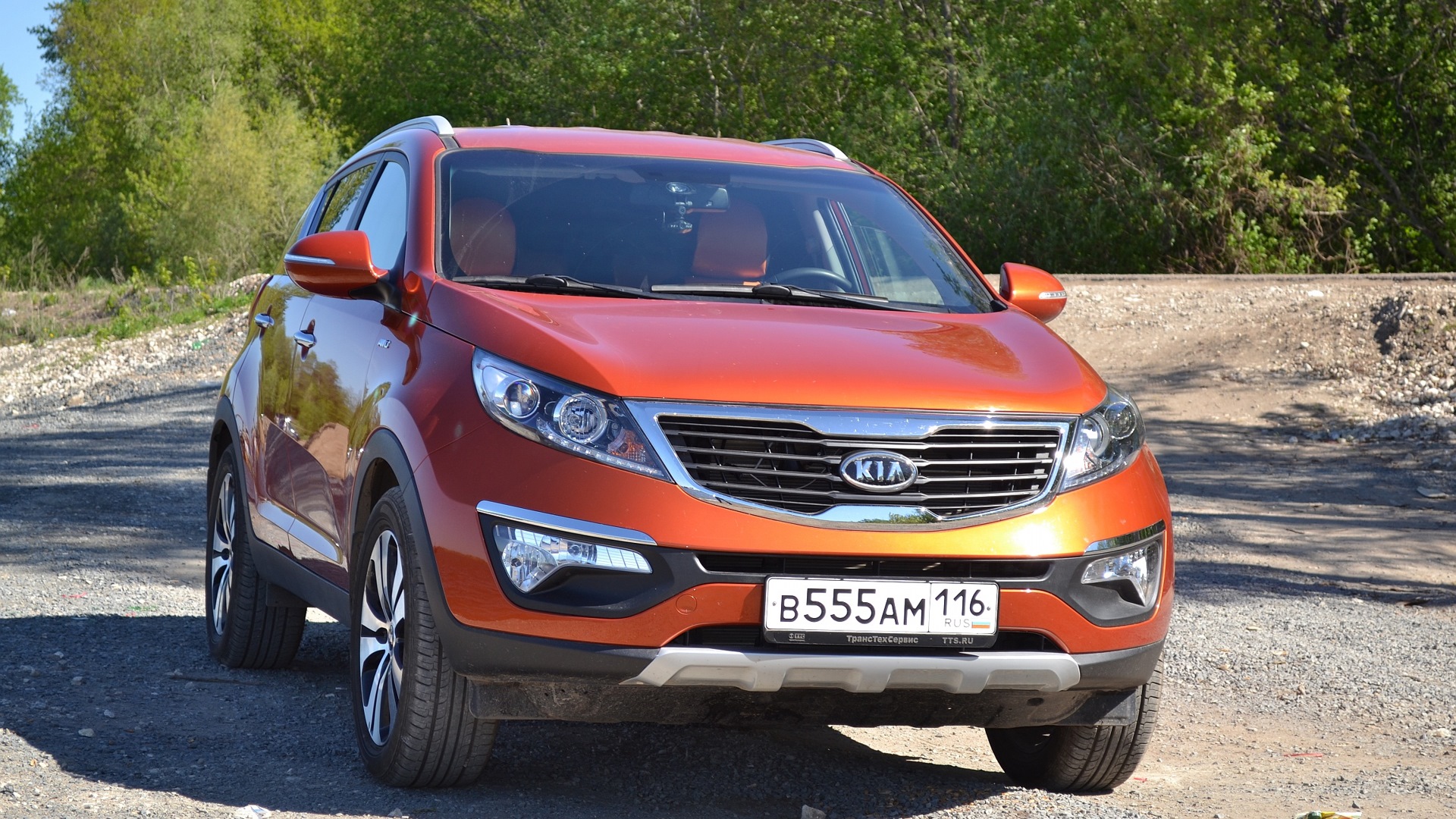 Kia Sportage оранжевый