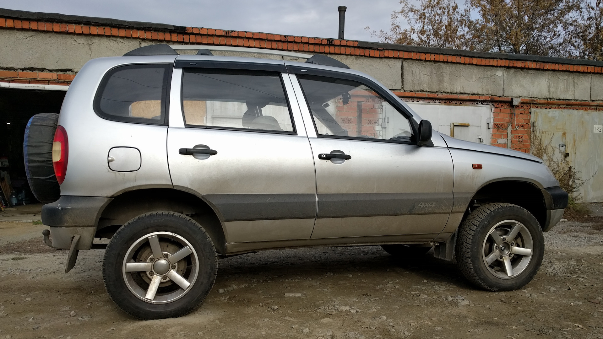 Chevrolet Niva 1.7 бензиновый 2006 | Рыбацкий Гряземес на DRIVE2