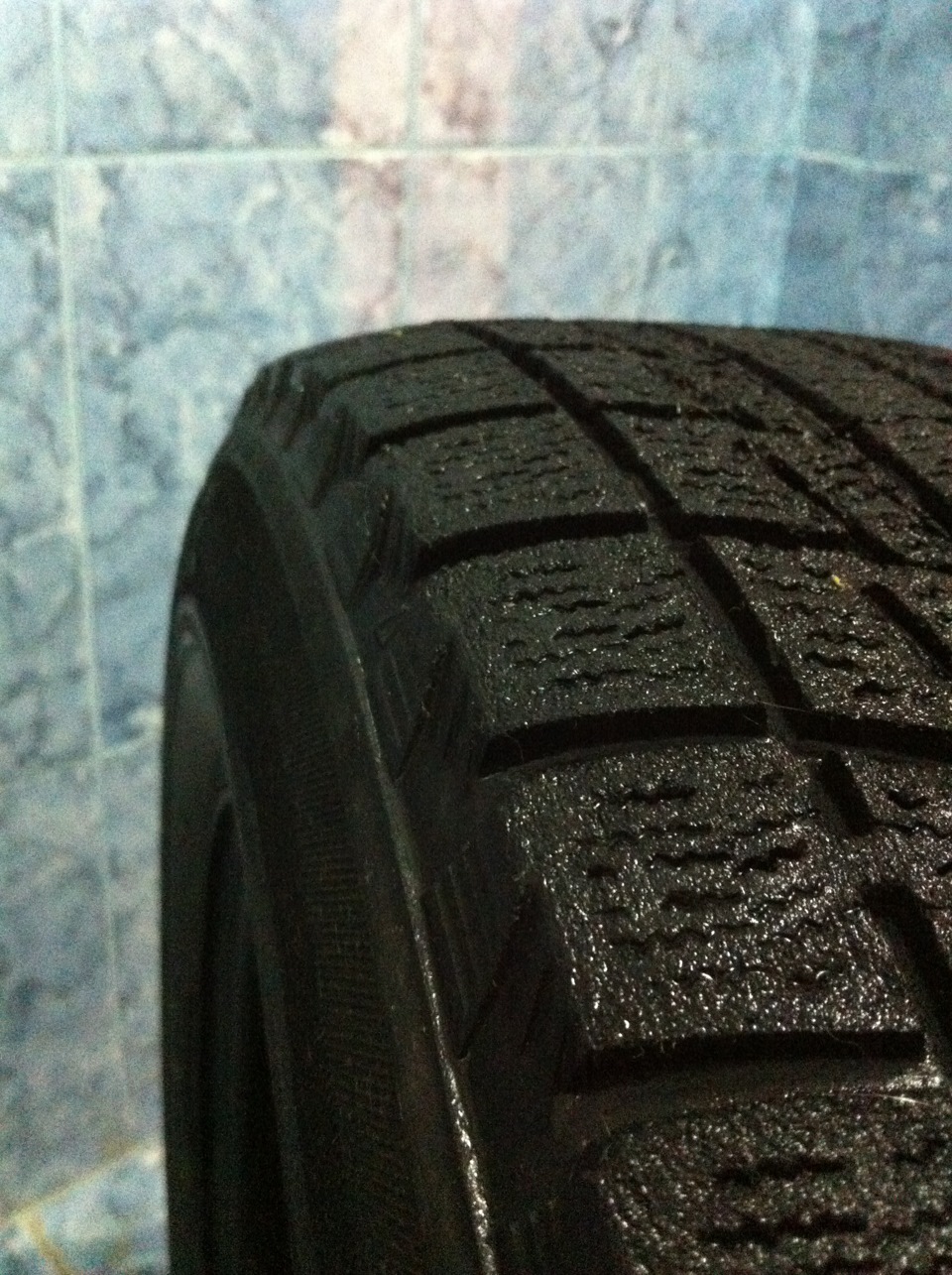 Продам колесо — Toyota Corolla Spacio (E121), 1,5 л, 2002 года | шины ...