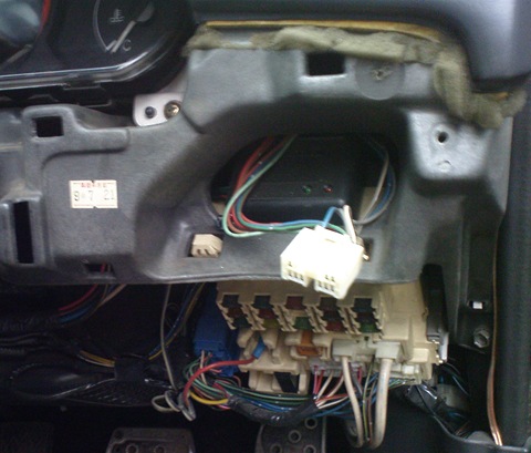 Console and dashboard painting - Toyota Corolla Levin 16 L 1997
