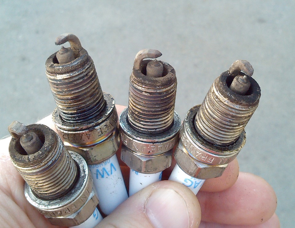 1,8TSI CDAB АЗС разные, но не ГПН и Сибнефть, обычно Трансервис и Беркут. Двигатель с большим расходом масла! — Skoda Rapid (1G)